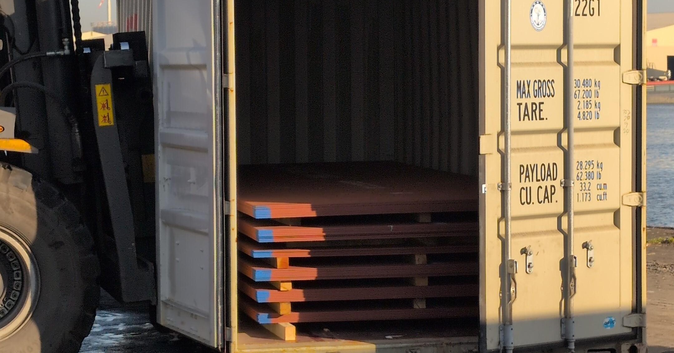 Sea freight - Containers | Levaco